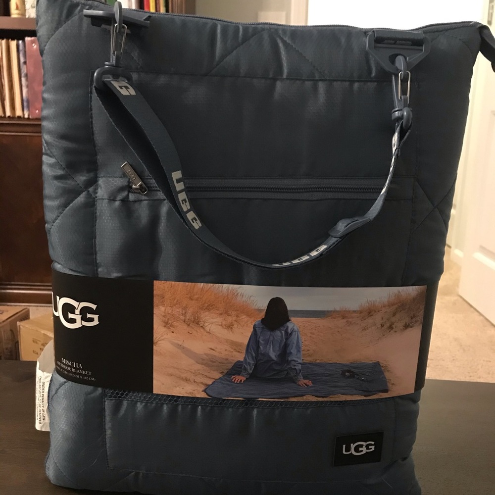 UGG Outdoor Blanket